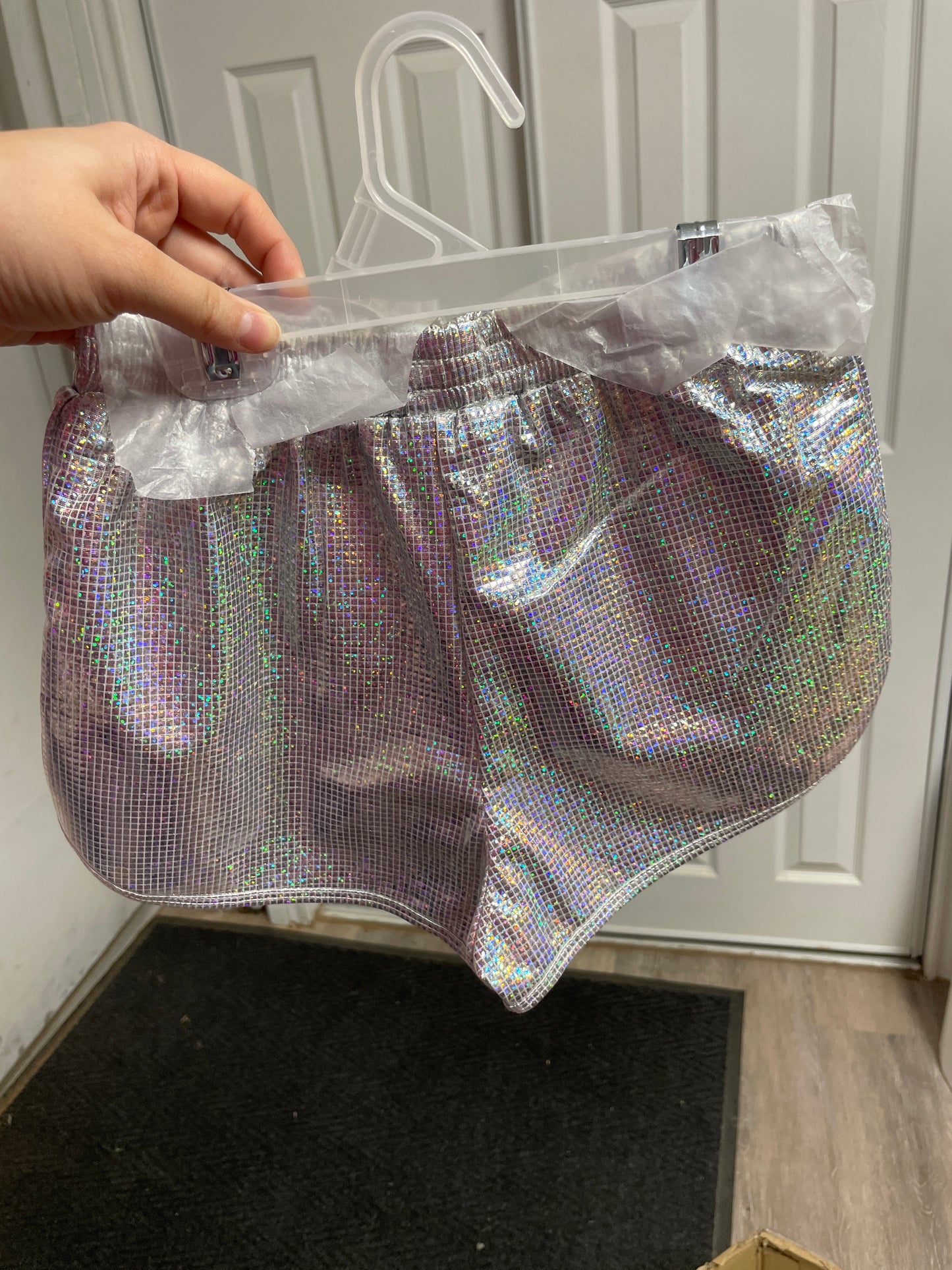 SIDE SPLIT SHORTS