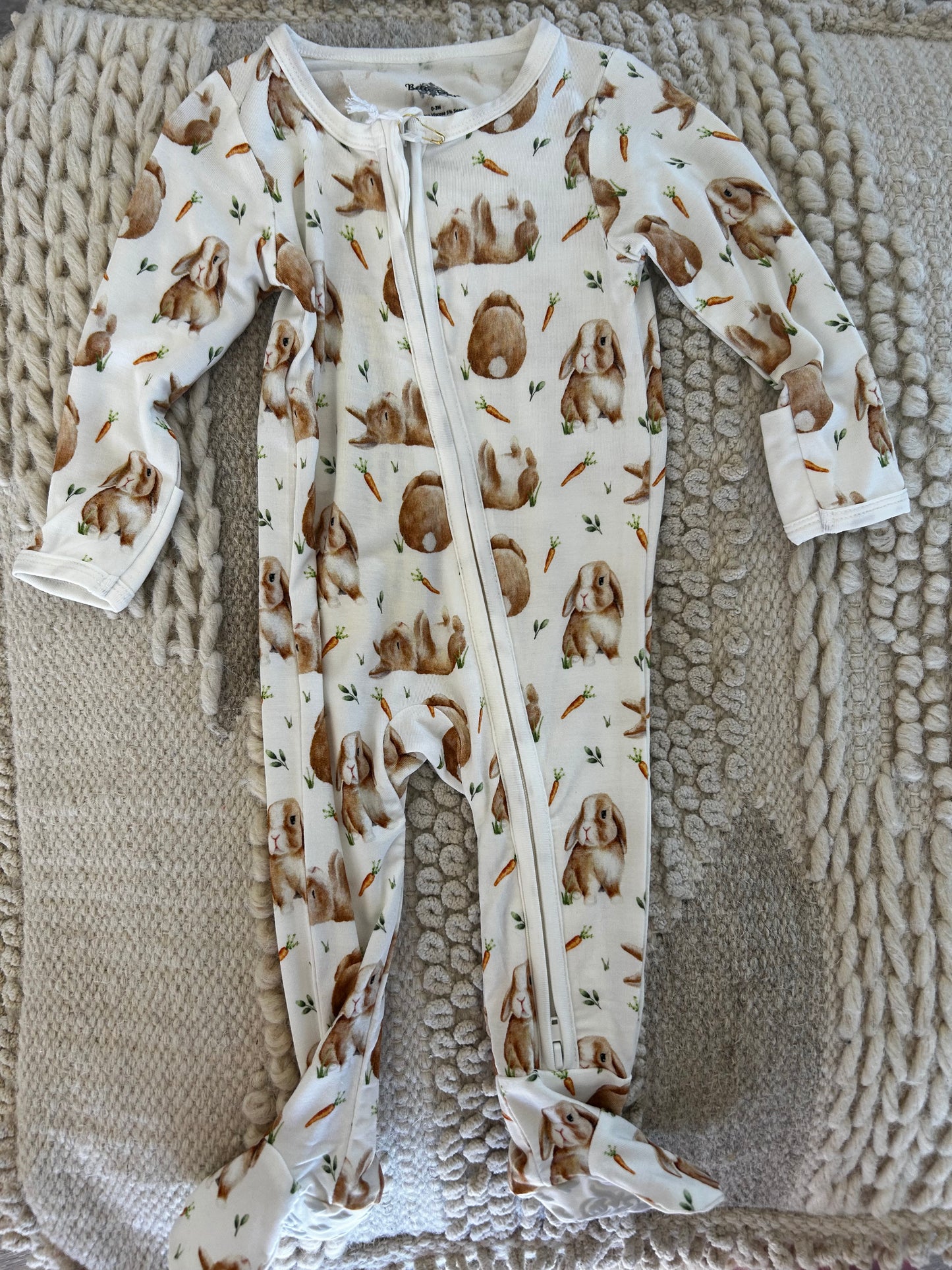 RABBIT FOOTIE