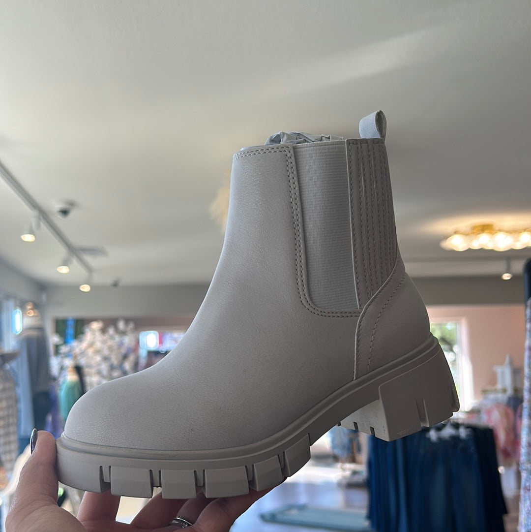 VIRJINIA OFF WHITE BOOTIES