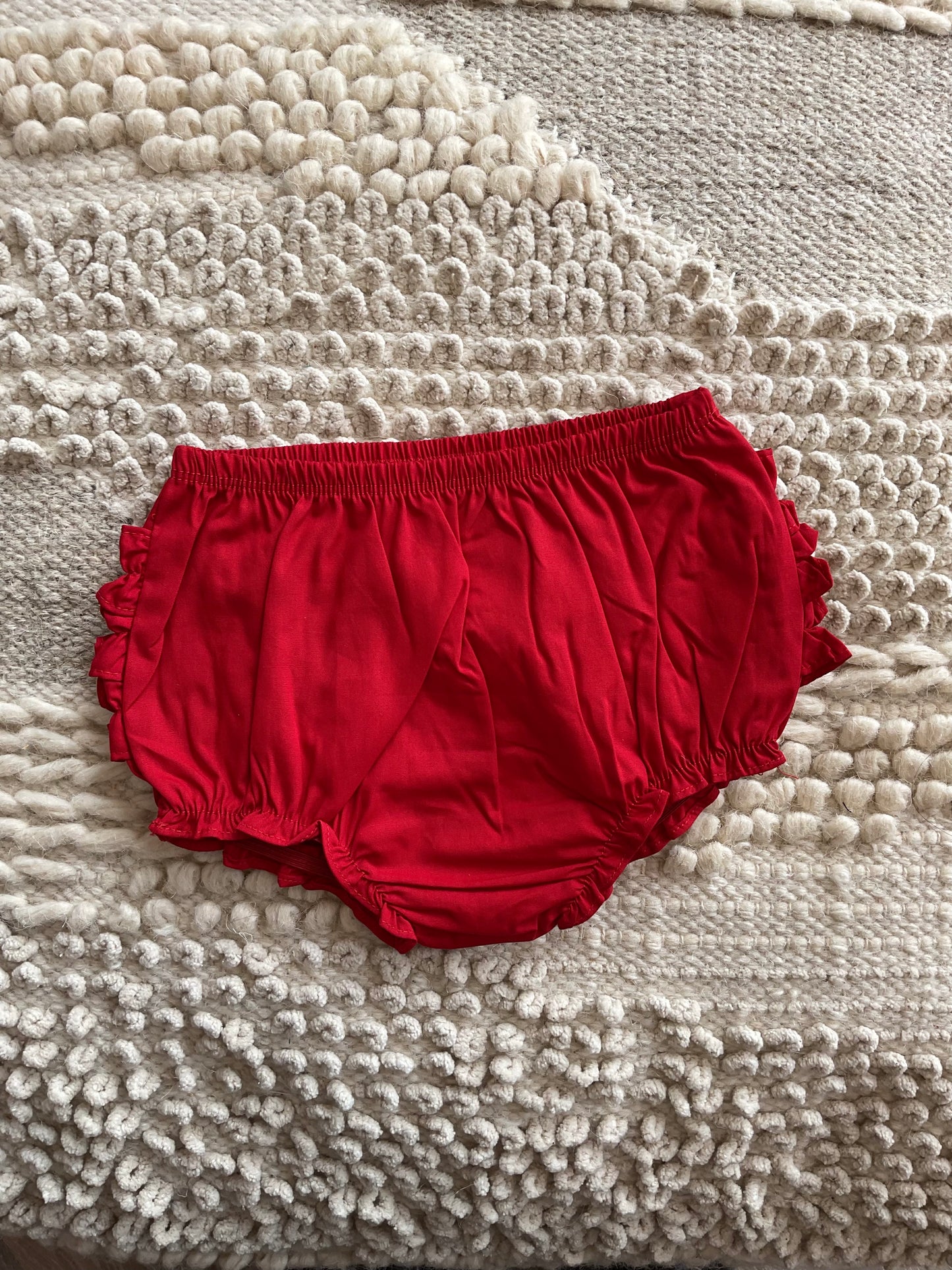 RED WOVEN RUFFLEBUTT