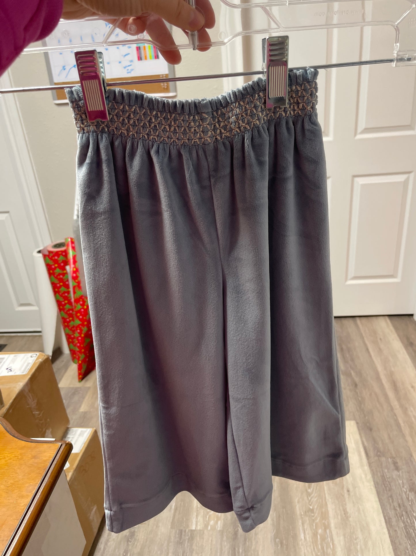VELOUR CROPPED TROUSERS