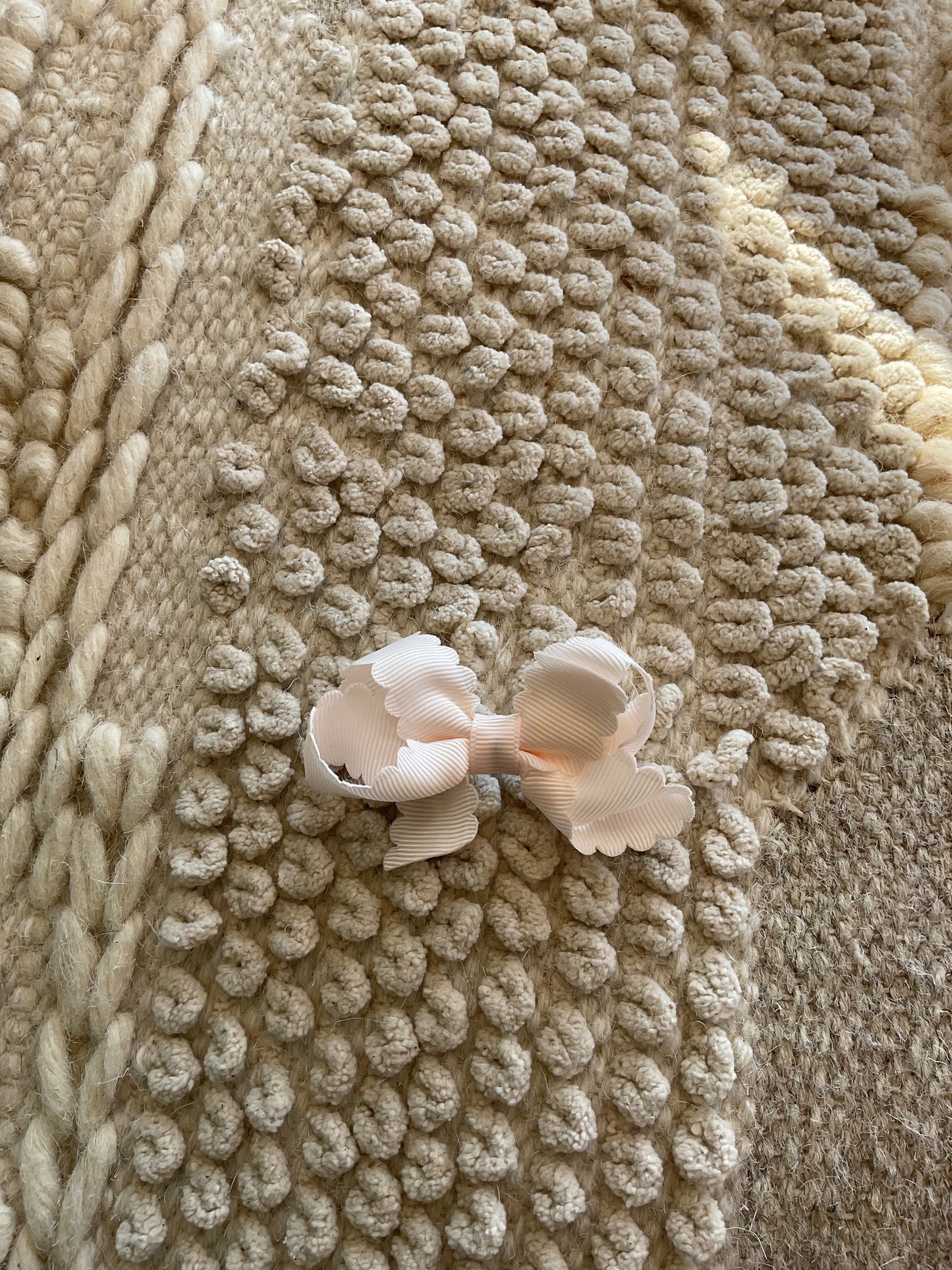 Mini Scallop Edge GG Bow