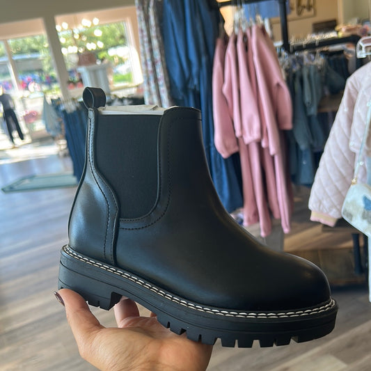 LITTLE CAY BLACK BOOTIES