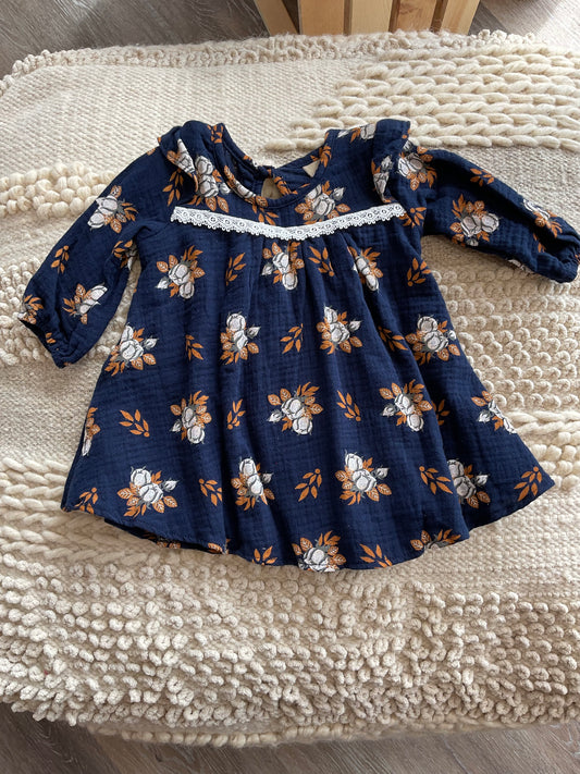 NAVY DRESS WITH FLORAL PRINT