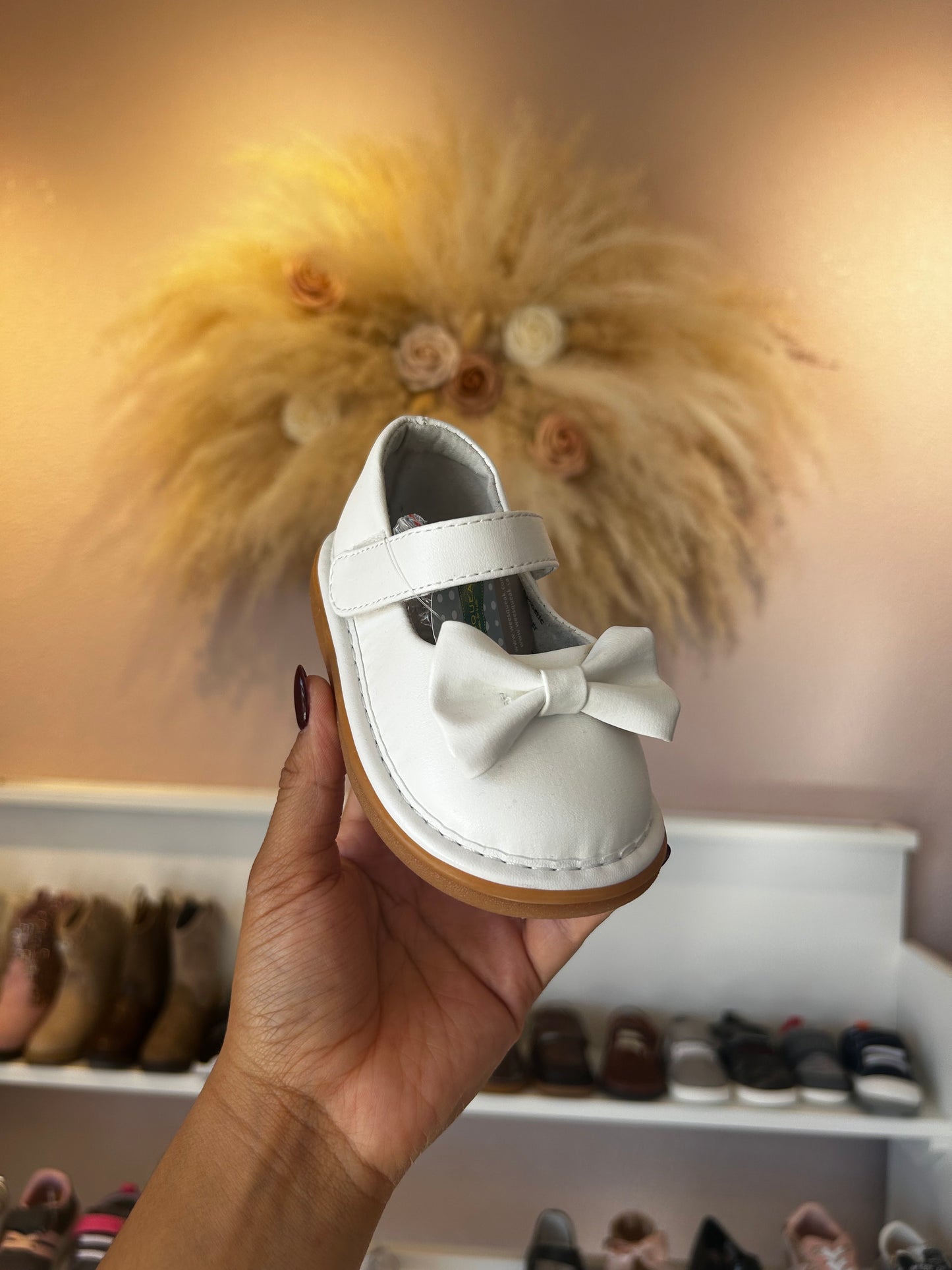 Bow Shoe