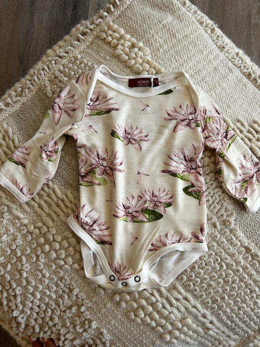 L/S ONE PIECE WATER LILY