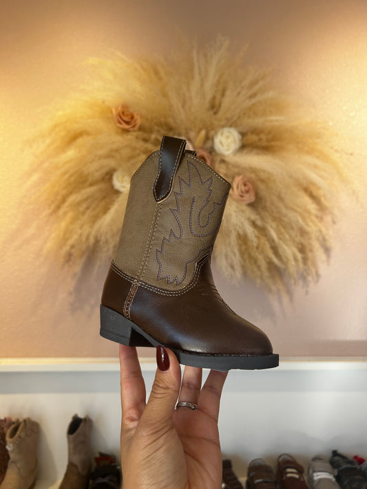 MILLER BROWN COWBOY BOOT W/ BLUE EMBROIDERY
