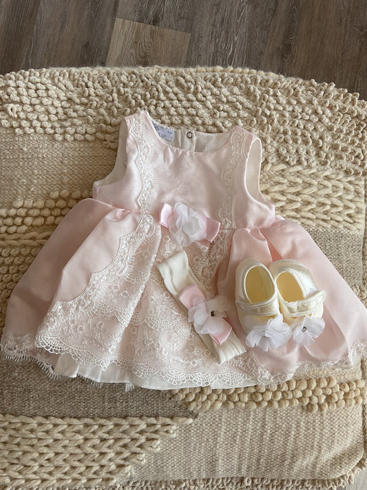PINK DRESS WITH WHITE LACE