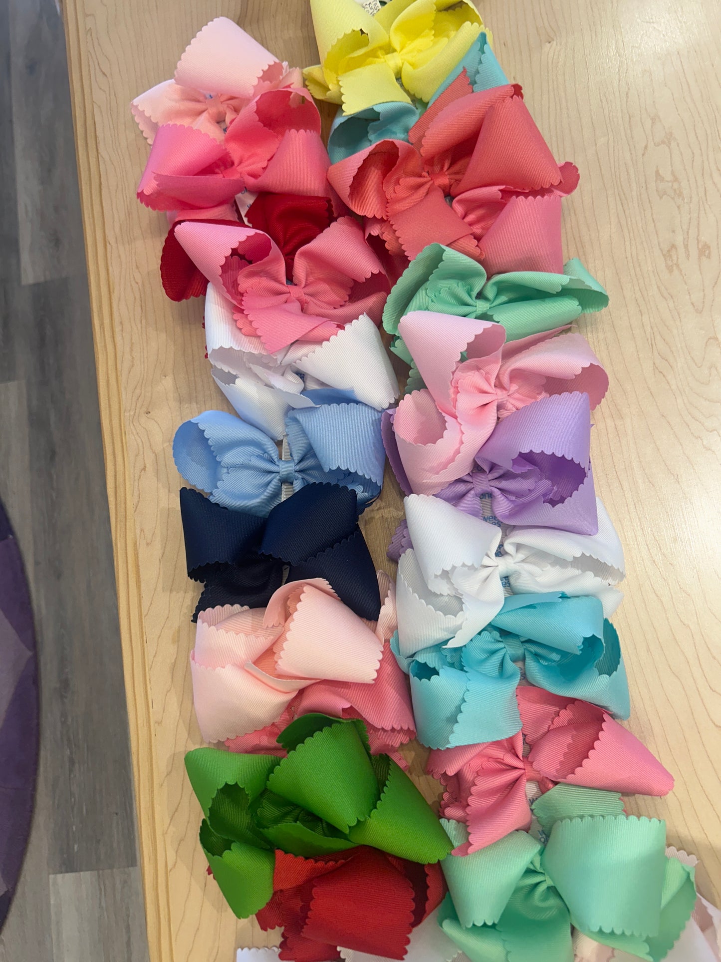 PASTEL KING SCALLOP EDGE