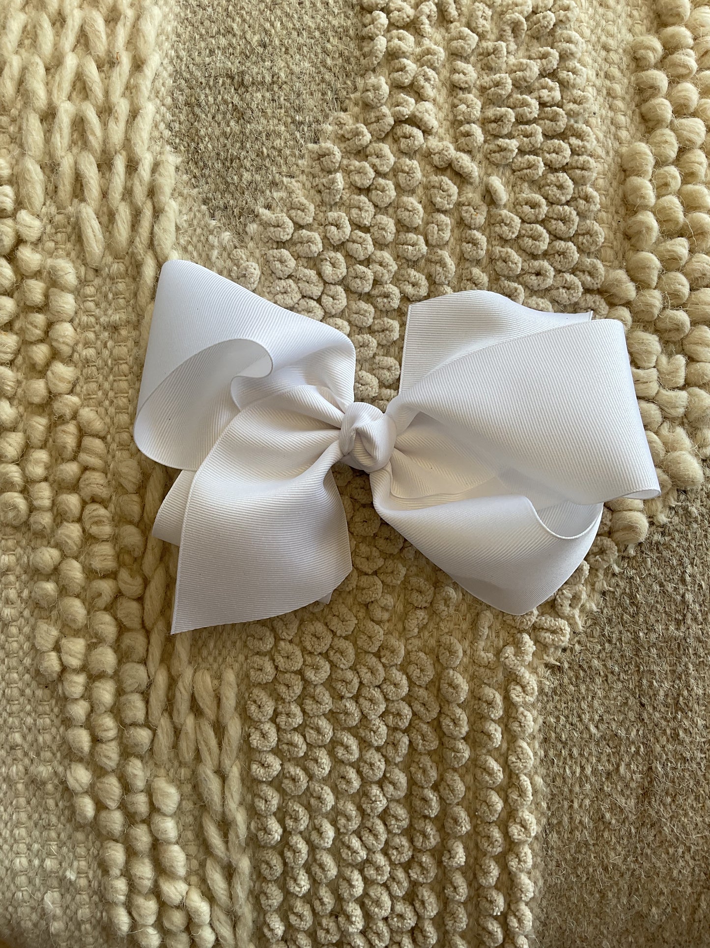 COLOSSAL GRO BASIC BOW W/KNOT