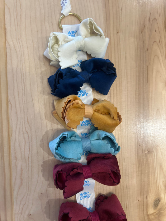 Mini Scallop Velvet Bow