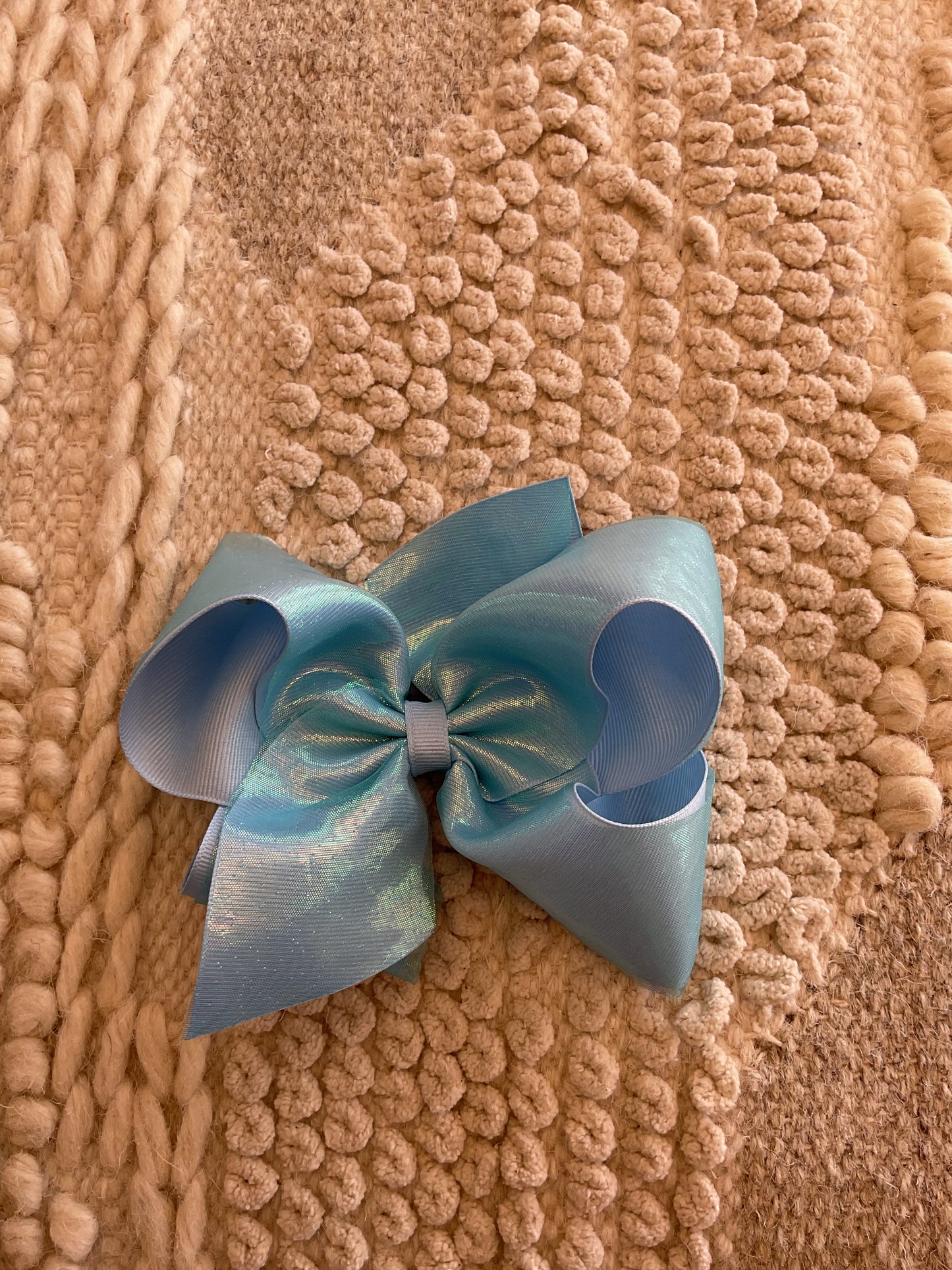 King Sheer Overlay Bow