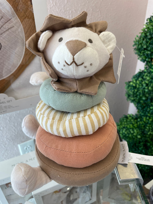Lion Stacker