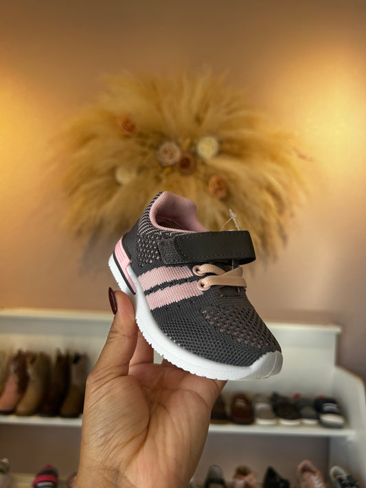 WYNN GREY/PINK TENNIS SHOE