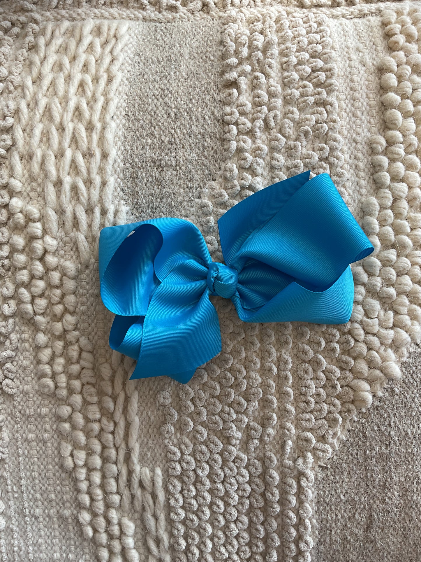 COLOSSAL GRO BASIC BOW W/KNOT