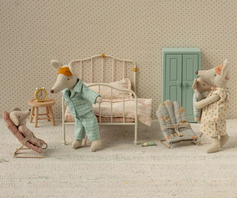 Rocking horse, Mouse - Spotted