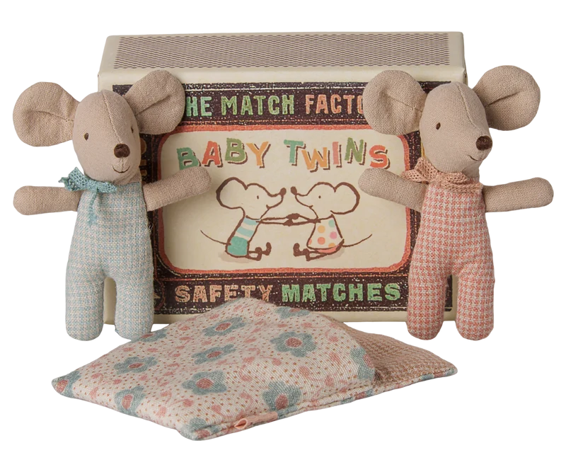 Twins, Baby mice in matchbox - Checker