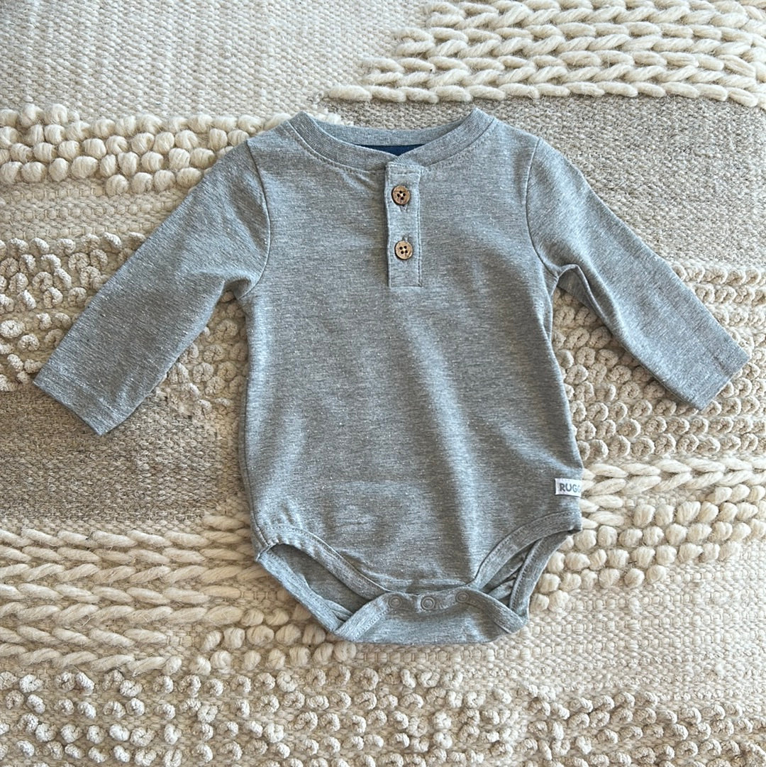 HEATHER GRAY KNIT LONG SLEEVE 2 BUTTON HENLEY BODYSUIT