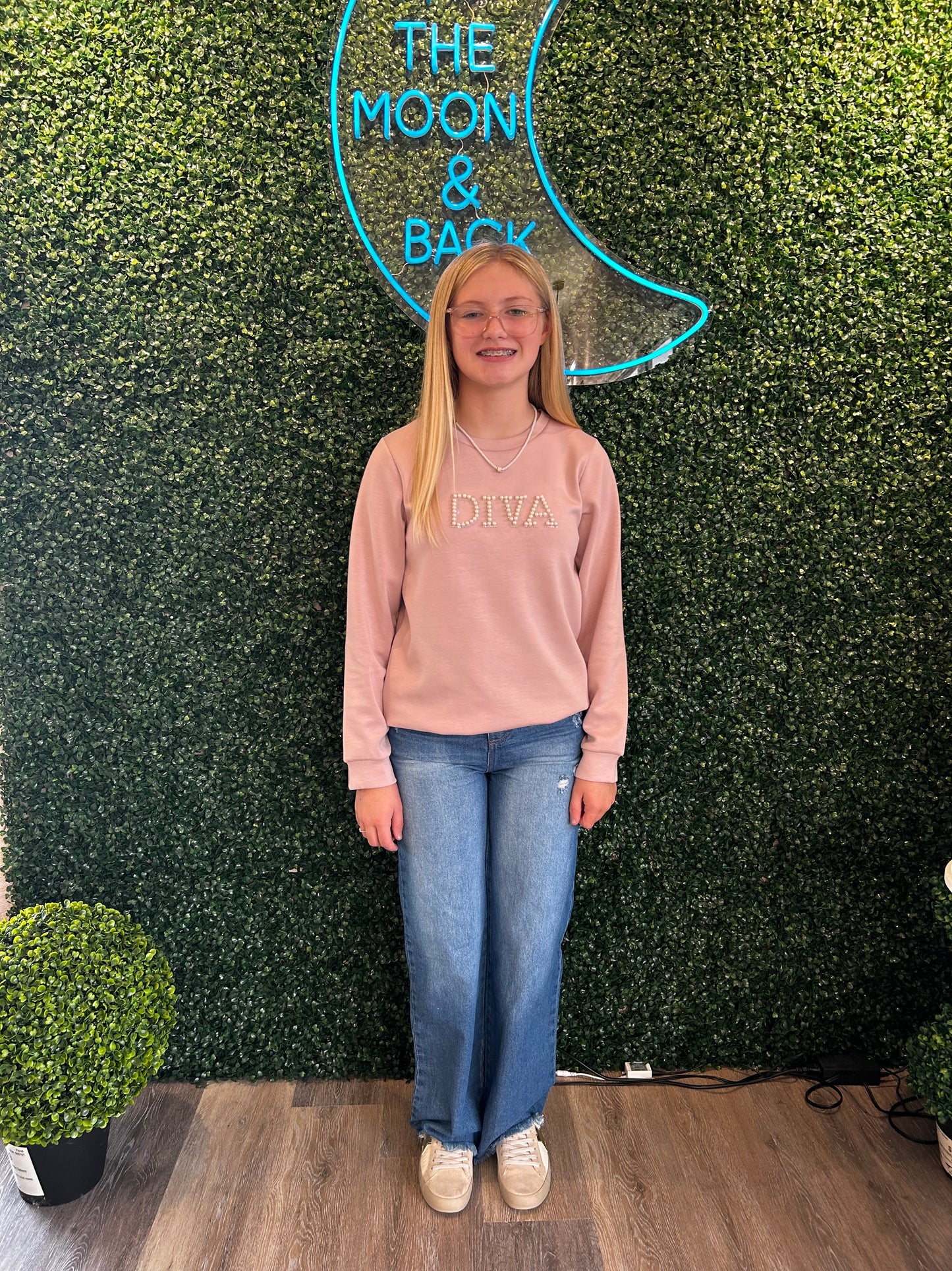 BLUSH "DIVA" SWEATSHIRT