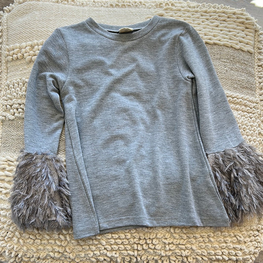 GREY SHAGGY SLEEVE TOP